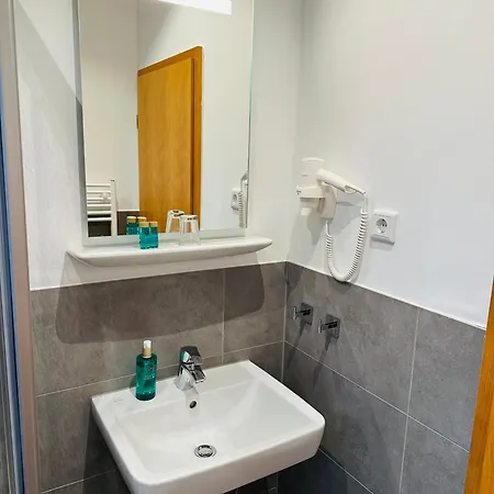 Gaestehaus بيت ريفي Tönisvorst