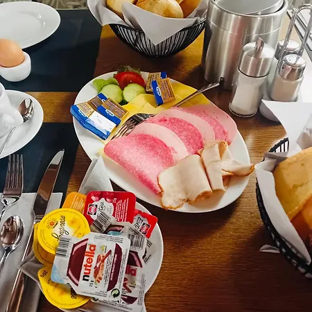 Kro Gaestehaus *